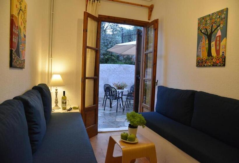سوئیت جونیور با چشم‌انداز باغ, Anofli Suites