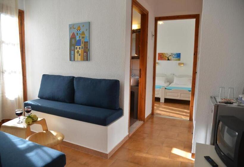 سوییت جونیور با بالکن, Anofli Suites