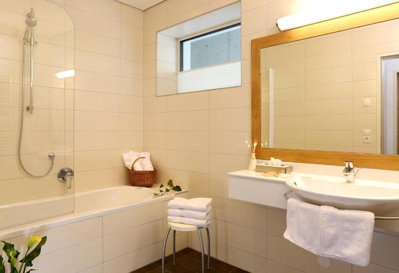 آپارتمان 2 خوابه با بالکن, Aparthotel Rubinius