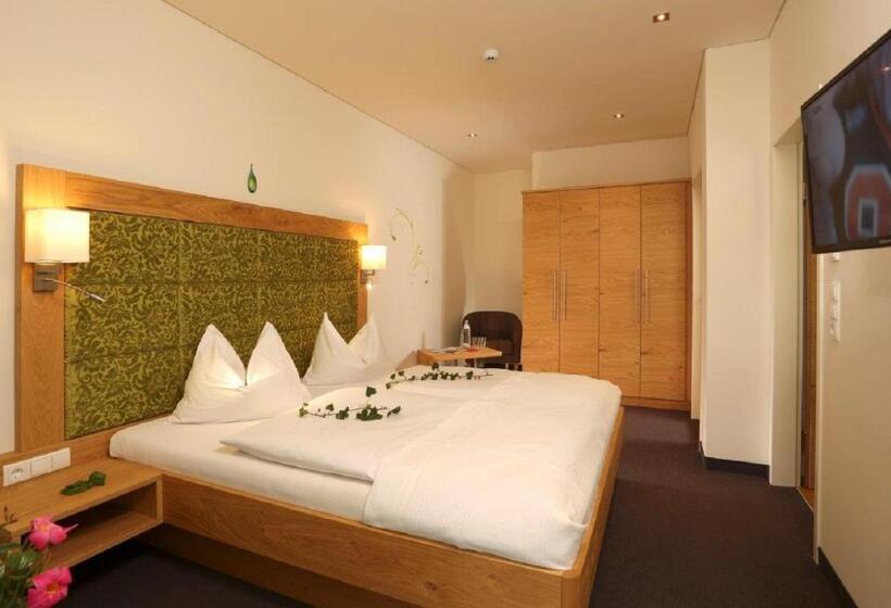 آپارتمان 2 خوابه با بالکن, Aparthotel Rubinius