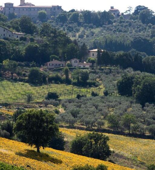 آپارتمان 1 خوابه با تراس, Agriturismo Il Girasole