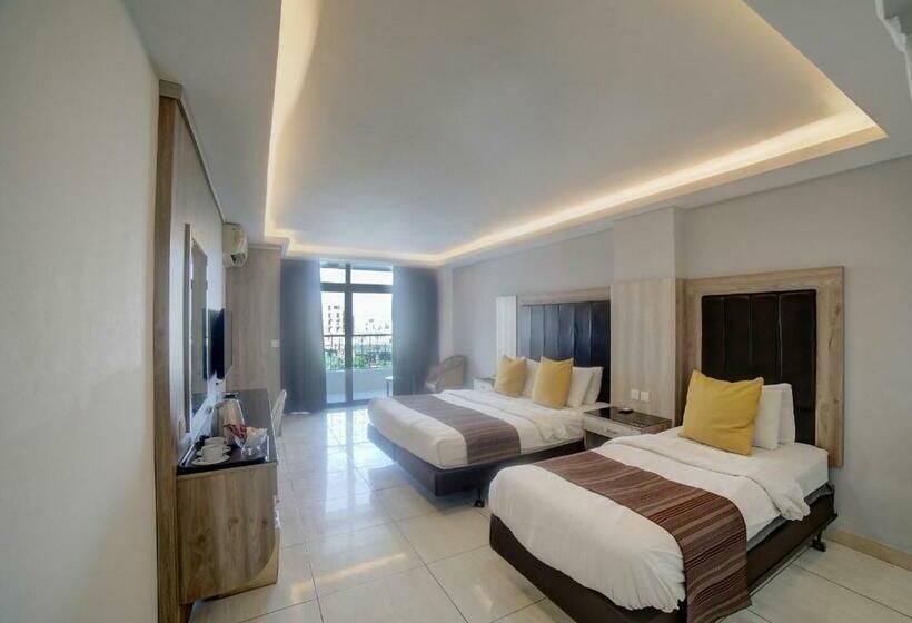 Triple Room Sea View, Shweiki International