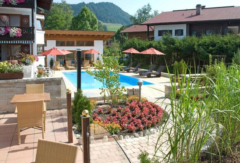 آپارتمان 1 خوابه با بالکن, Gästehaus Weißes Rössl