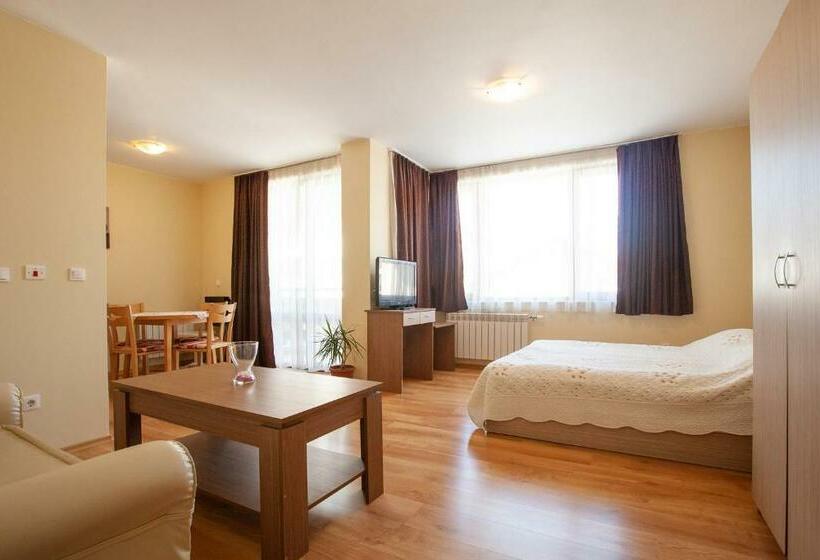 استودیوی استاندارد, Guest House Ela