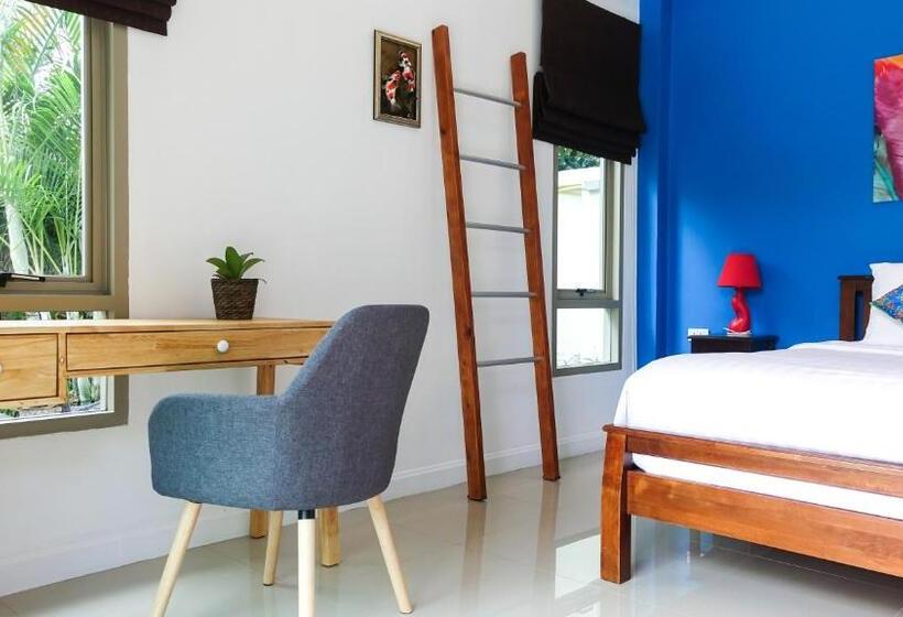 اتاق لوکس با چشم‌انداز استخر, The Snug Airportel   Phuket Airport