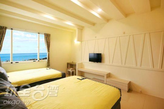 اتاق استاندارد چهار تخته با چشم‌انداز دریا, Green Island Dolphin House