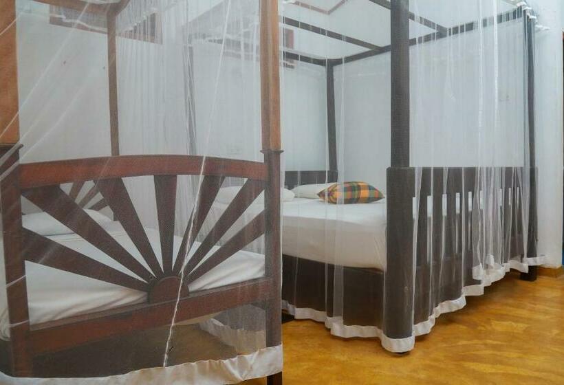 کلبه ییلاقی سوپریور یک خوابه, Ganesh Garden Beach Cabanas