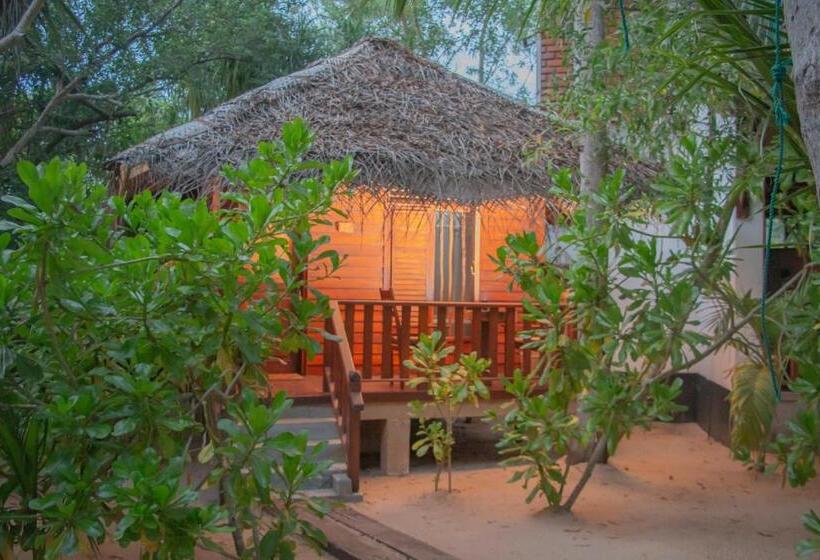 کابین, Ganesh Garden Beach Cabanas