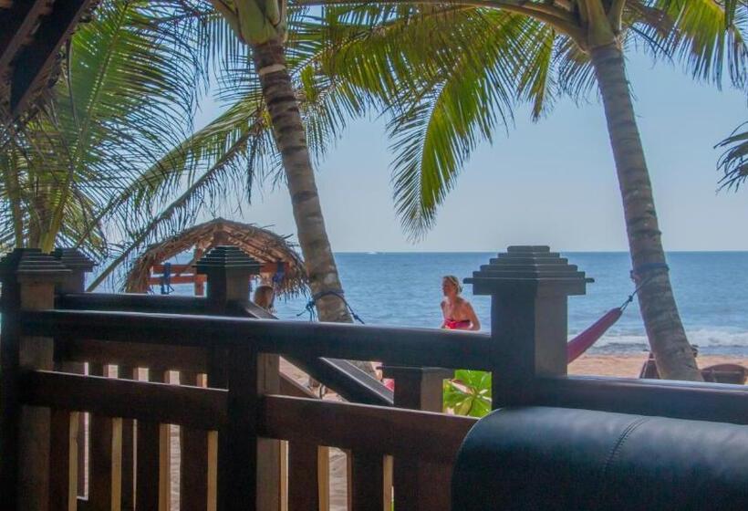 کلبه دلوکس, Ganesh Garden Beach Cabanas