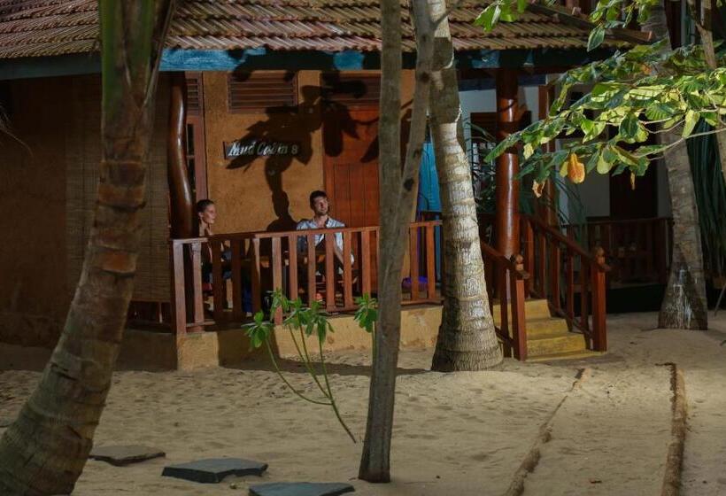 کابین, Ganesh Garden Beach Cabanas