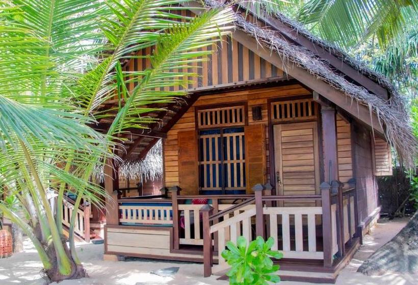 کلبه دلوکس, Ganesh Garden Beach Cabanas