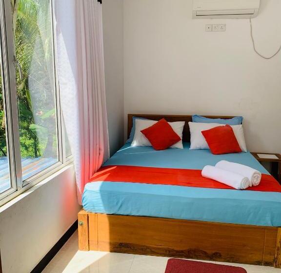 标准间带阳台, Chill House Safari Resort
