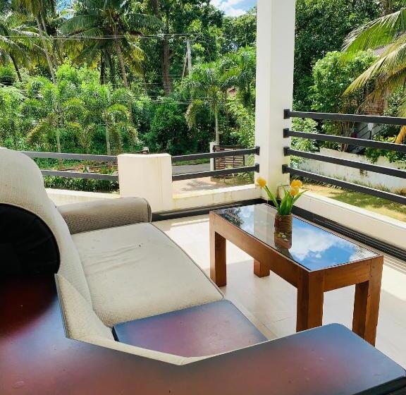 豪华房间, Chill House Safari Resort