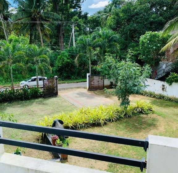 豪华房间, Chill House Safari Resort