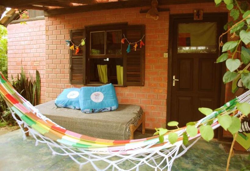 בקתה סטנדרטית, Praia Do Rosa Hostel