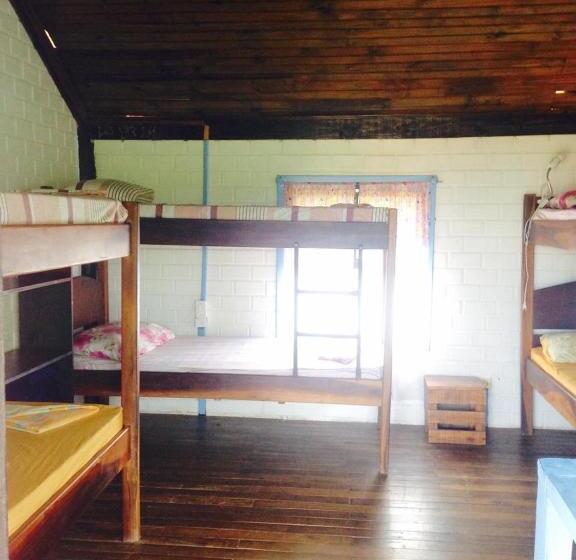 בקתה סטנדרטית, Praia Do Rosa Hostel
