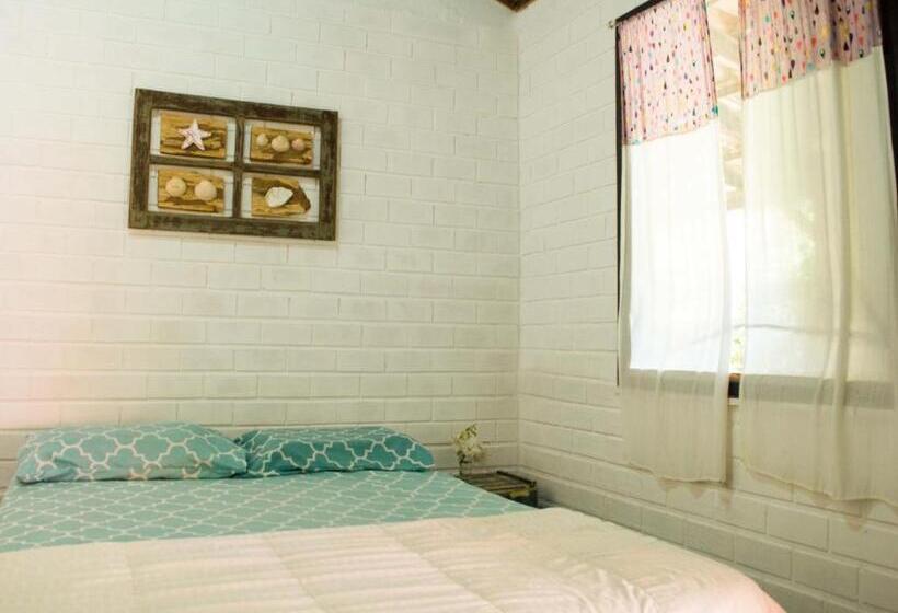 חדר בסיסי לשלושה, Praia Do Rosa Hostel