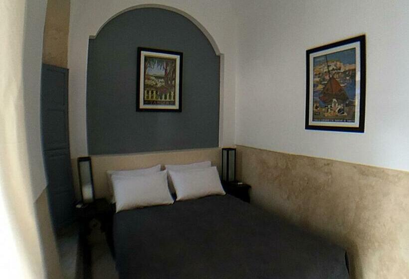اتاق راحتی, Riad Bel Haj