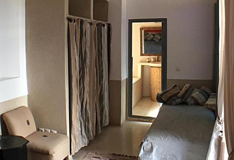 اتاق لوکس, Riad Bel Haj