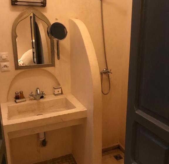 اتاق سوپریور, Riad Bel Haj