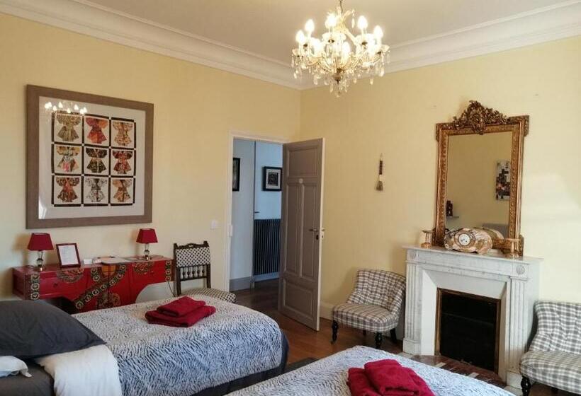 آپارتمان یک خوابه با دری مشترک که هال را جدا می کند., Chambres D Hôtes Côté Parc Côté Jardin Avec Parking Privé Gratuit