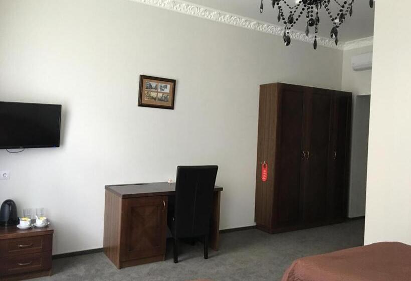 اتاق استاندارد, Biplan City