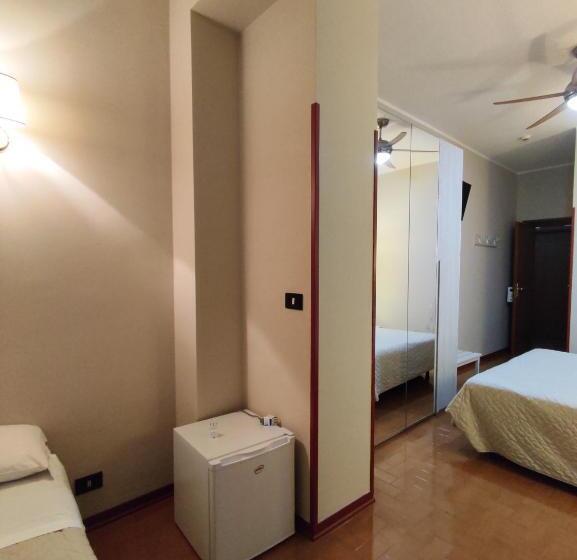Economy Quadruple Room, Delle Ortensie