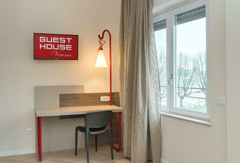 اتاق استاندارد, Guesthouse Verona