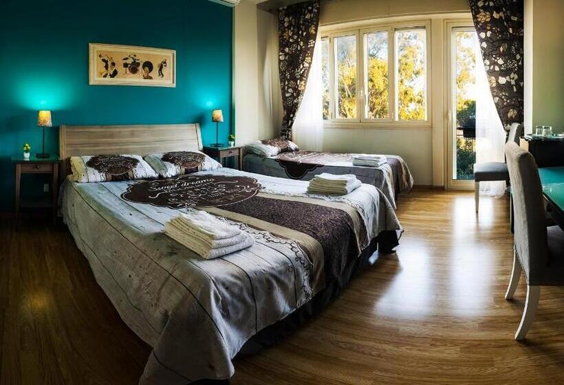 اتاق استاندارد سه نفره, Metropolis B&b