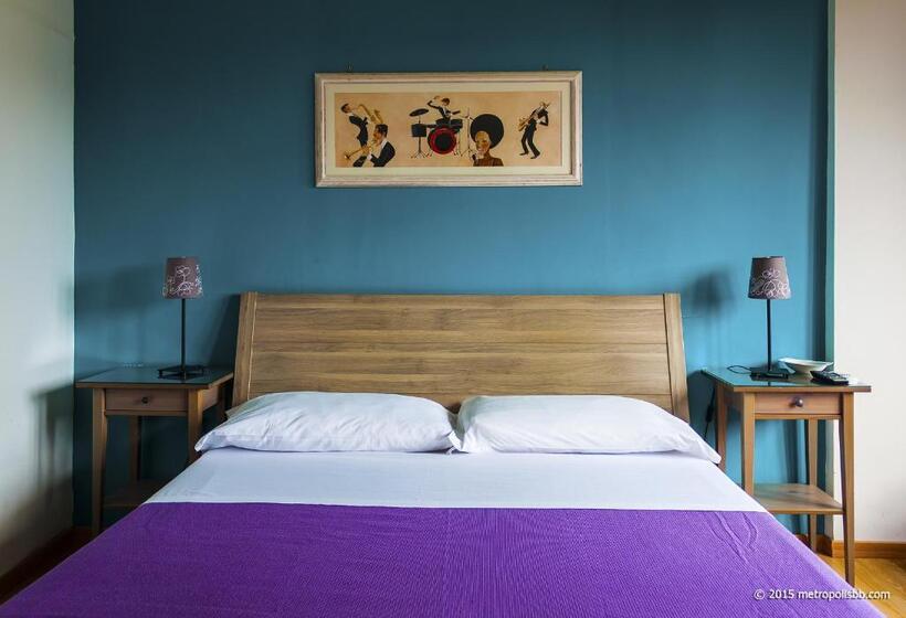 اتاق استاندارد سه نفره, Metropolis B&b