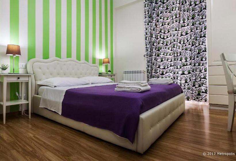 اتاق استاندارد سه نفره, Metropolis B&b