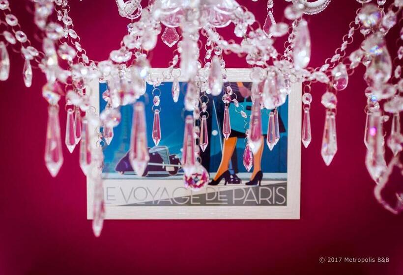 اتاق استاندارد چهار تخته, Metropolis B&b