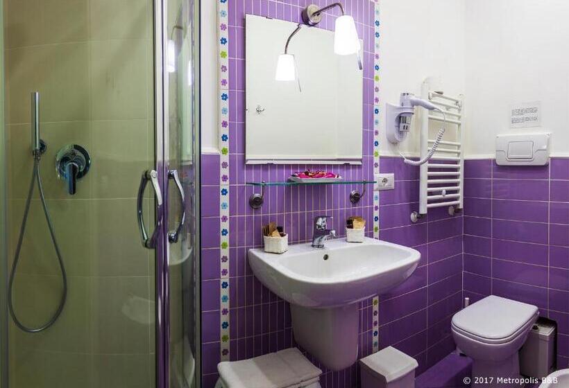 اتاق استاندارد چهار تخته, Metropolis B&b
