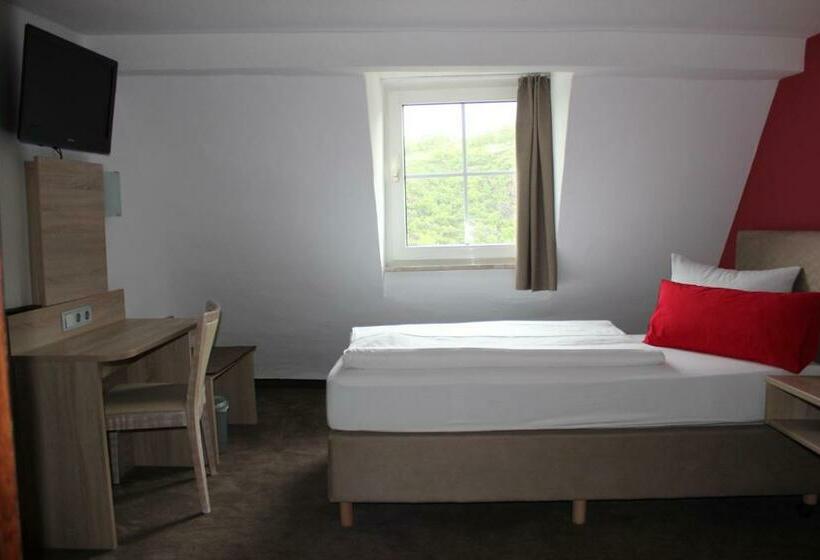 اتاق استاندارد یک نفره با چشم‌انداز رودخانه, Rheinhotel Zur Krone