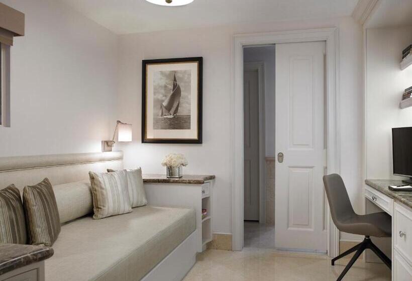 سوییت, Acqualina Resort And Residences