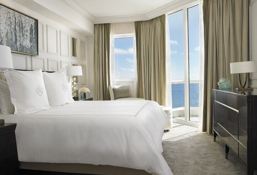 سوئیت دلوکس 2 خوابه, Acqualina Resort And Residences