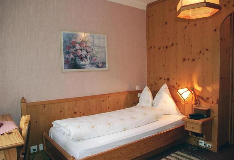 اتاق استاندارد یک نفره, Cresta