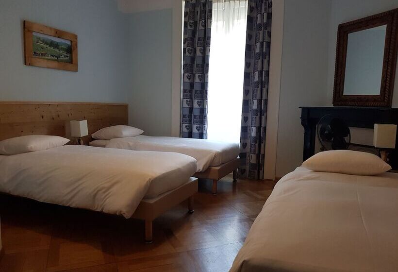 Standard Triple Room, De Geneve