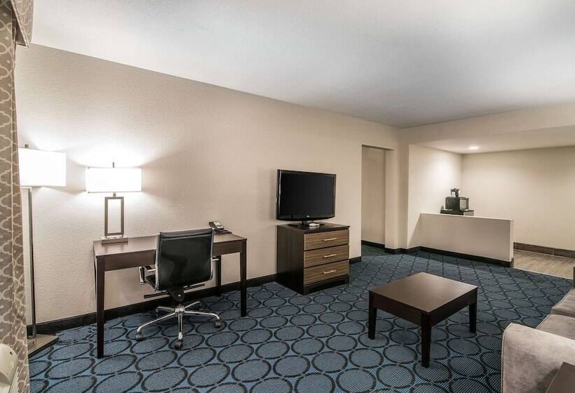 سوییت, Elevate Hotel At Sierra Blanca Ruidoso, Ascend Hotel Collection
