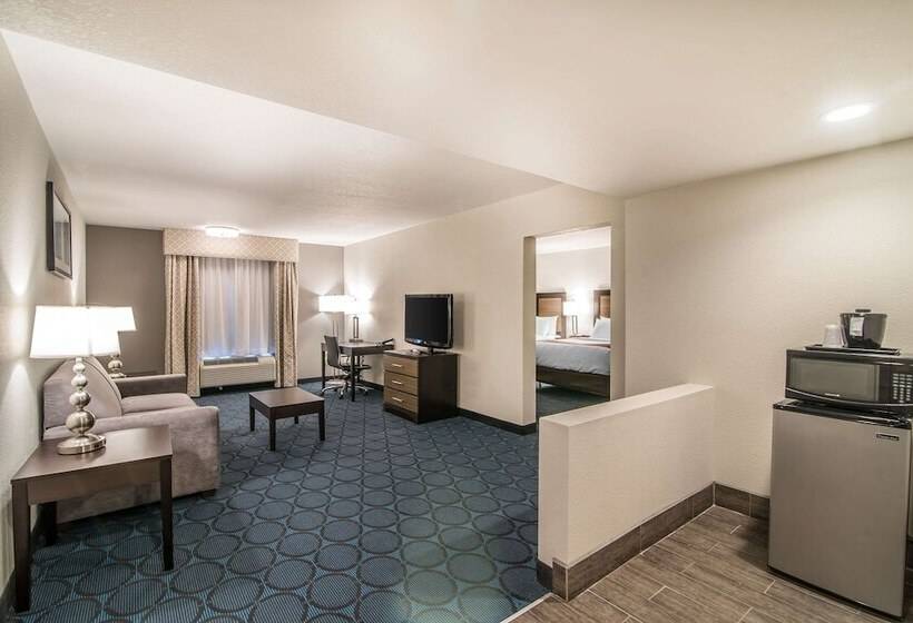 سوییت, Elevate Hotel At Sierra Blanca Ruidoso, Ascend Hotel Collection
