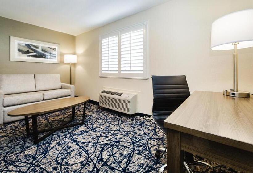 Suite Adapted for people with reduced mobility, Quality Suites Hobby Airport