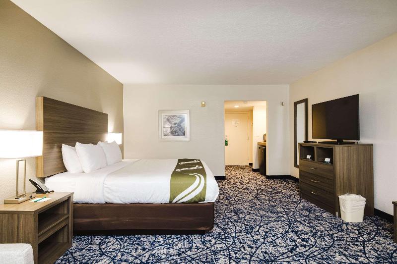 سوئیت با تخت بزرگ, Quality Suites Houston Hobby Airport