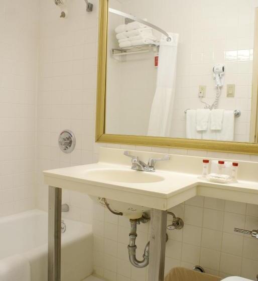 اتاق استاندارد, Ramada By Wyndham Jersey City