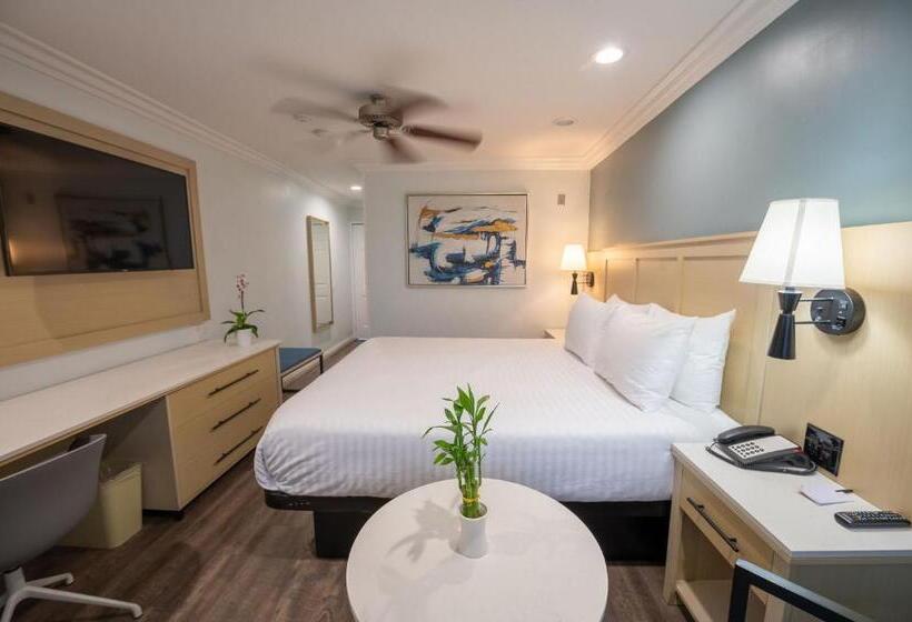 اتاق استاندارد, Ramada By Wyndham Redondo Beach