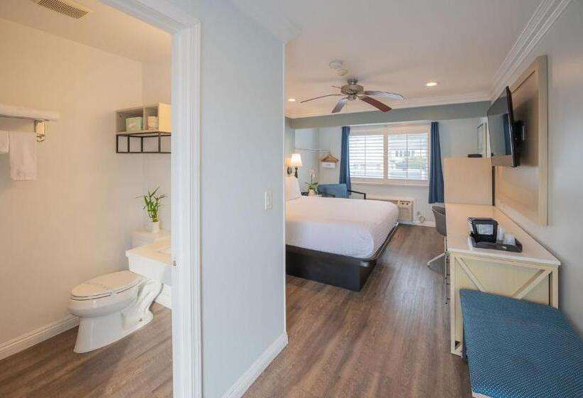اتاق استاندارد با تخت بزرگ, Ramada By Wyndham Redondo Beach