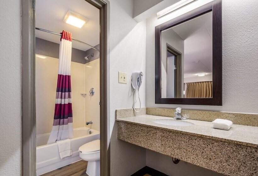 اتاق لوکس, Red Roof Inn Lexington