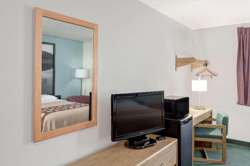 اتاق لوکس, Red Roof Inn Lexington
