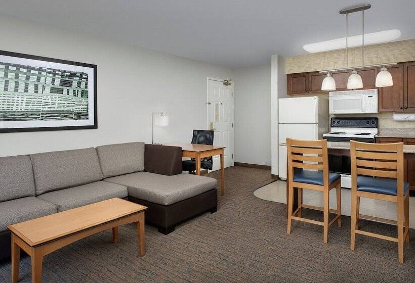 استودیوی استاندارد, Residence Inn Chico