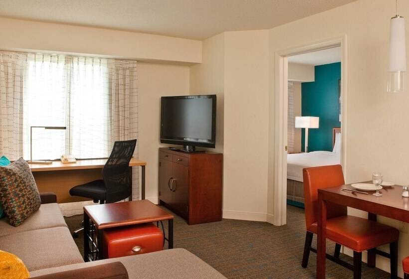 استودیوی استاندارد, Residence Inn Hartford Manchester