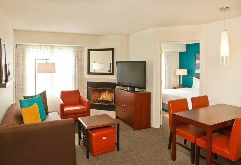استودیوی استاندارد, Residence Inn Hartford Manchester
